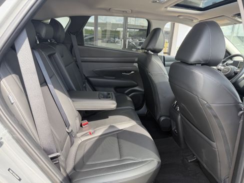 Certified 2025 Hyundai Tucson SEL FWD image 25