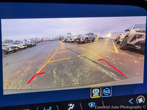 New 2026 Chevrolet Equinox EV LT image 13