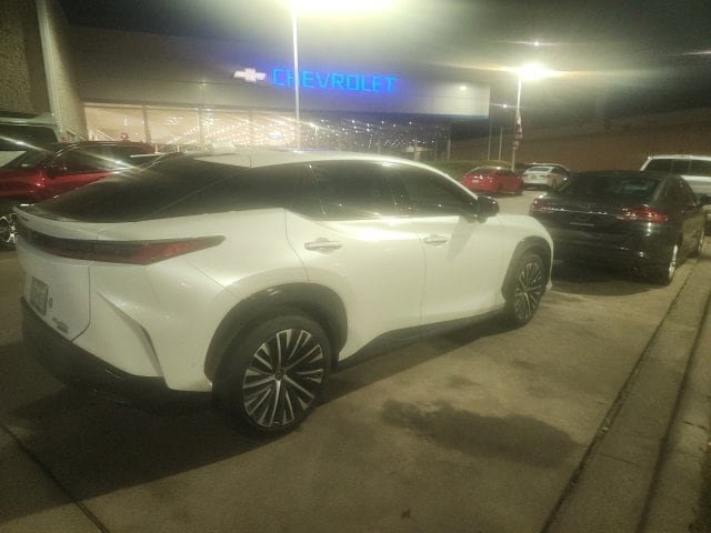 Used 2023 Lexus RZ 450e Premium w/ Technology Package AWD/4WD image 3