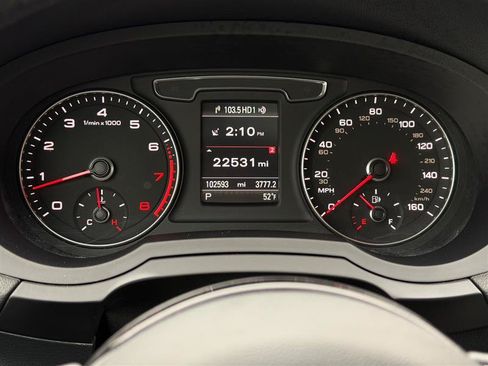 Used 2018 Audi Q3 2.0T Premium Plus w/ Premium Plus Package AWD/4WD image 38