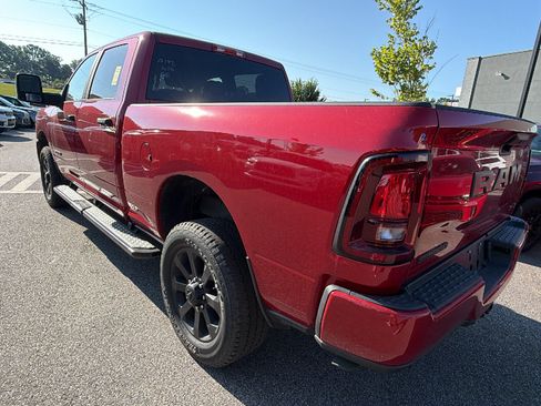 Used 2026 RAM 2500 Big Horn AWD/4WD image 10