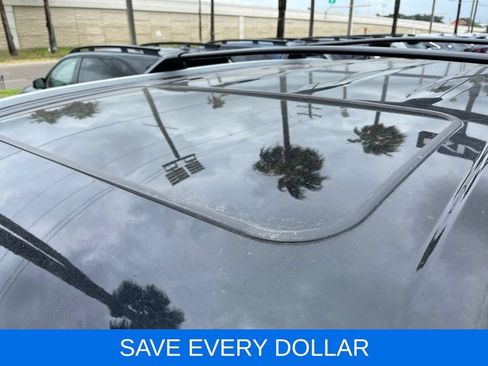 Used 2023 Toyota Highlander XLE FWD image 24