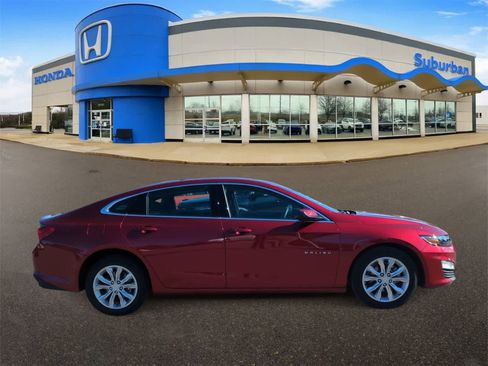 Used 2024 Chevrolet Malibu LT image 9