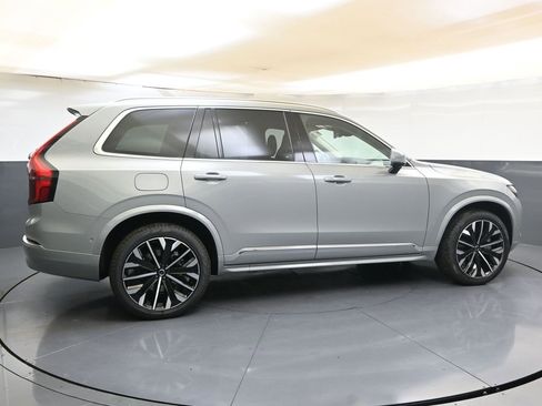 New 2026 Volvo XC90 B6 Plus w/ Protection Package Premier image 6