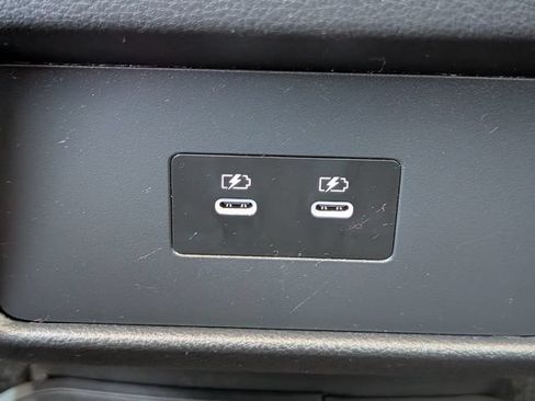 Used 2025 Nissan Rogue SV AWD/4WD image 32