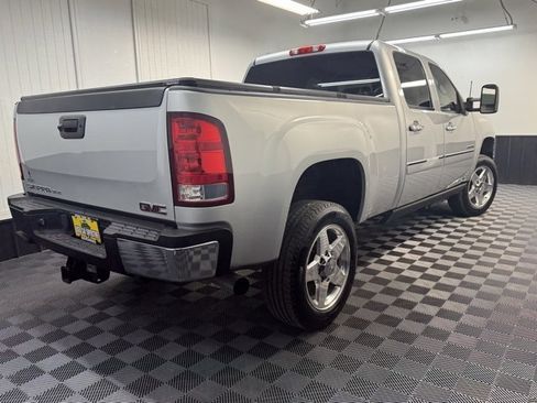 Used 2014 GMC Sierra 2500 SLE w/ HD SLE Premium Package image 3