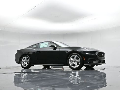 New 2026 Ford Mustang Coupe image 3