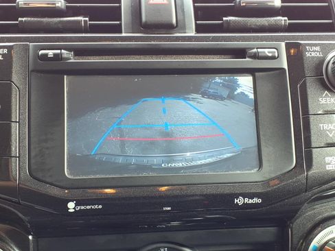Used 2015 Toyota 4Runner Trail Premium AWD/4WD image 19