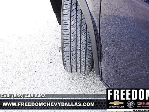 Used 2024 Nissan Rogue SV AWD/4WD image 11