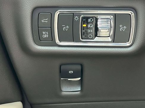 Used 2022 Lincoln Nautilus Reserve FWD image 30