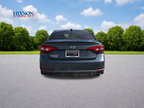Used 2015 Hyundai Sonata SE image 6