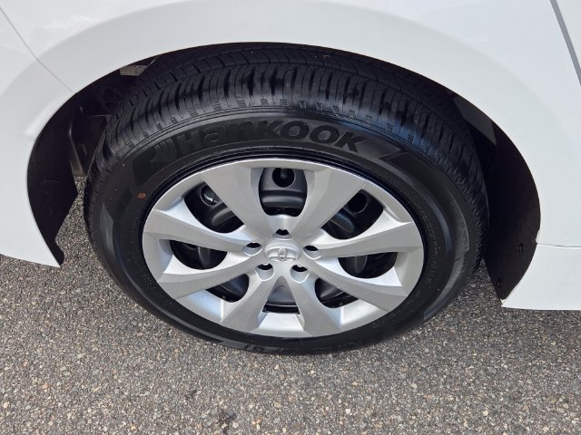 Certified 2026 Toyota Corolla LE FWD image 15