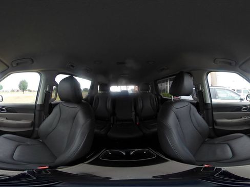 Used 2026 Kia Carnival FWD image 46