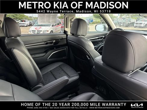 Used 2025 Kia Telluride S AWD/4WD image 47