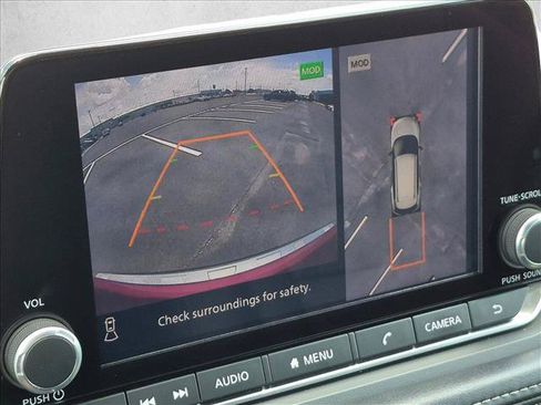 Used 2022 Nissan Rogue SL FWD image 12