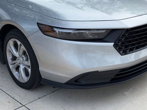 Used 2025 Honda Accord LX image 9