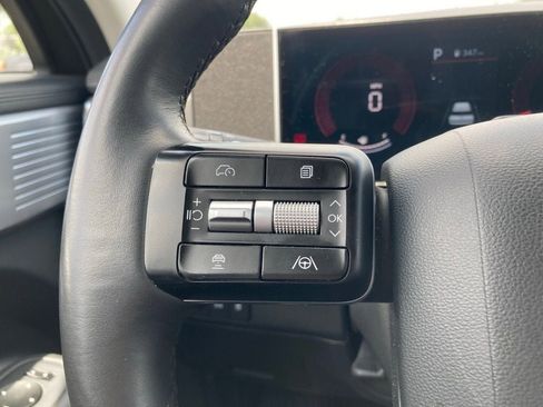 Used 2025 Hyundai Santa Fe SEL AWD/4WD image 14