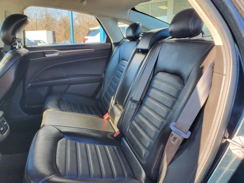 Used 2014 Ford Fusion SE w/ Equipment Group 502A image 26