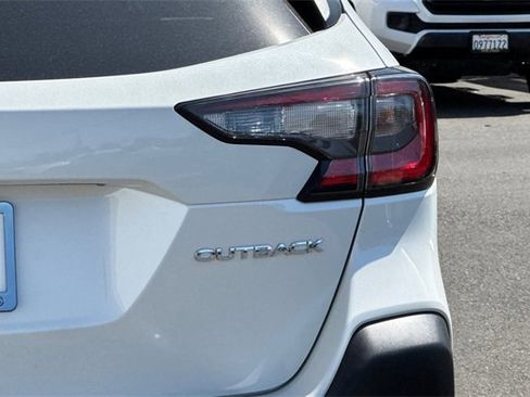 Used 2025 Subaru Outback Premium image 22