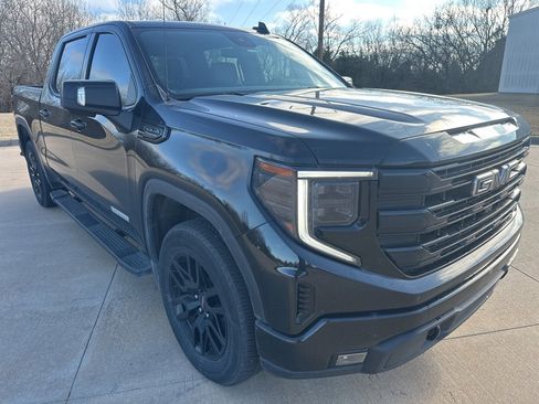 Used 2023 GMC Sierra 1500 Elevation w/ Elevation Premium Package image 4