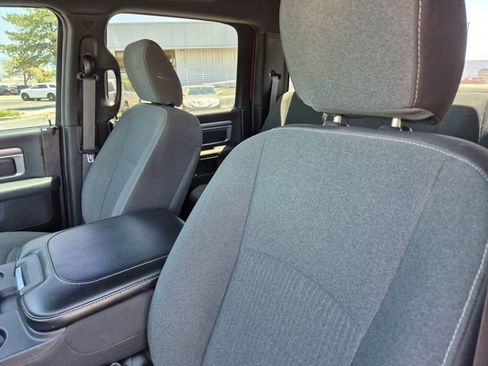 Used 2024 RAM 1500 Warlock AWD/4WD image 18