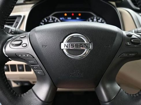 Used 2020 Nissan Murano SV image 30