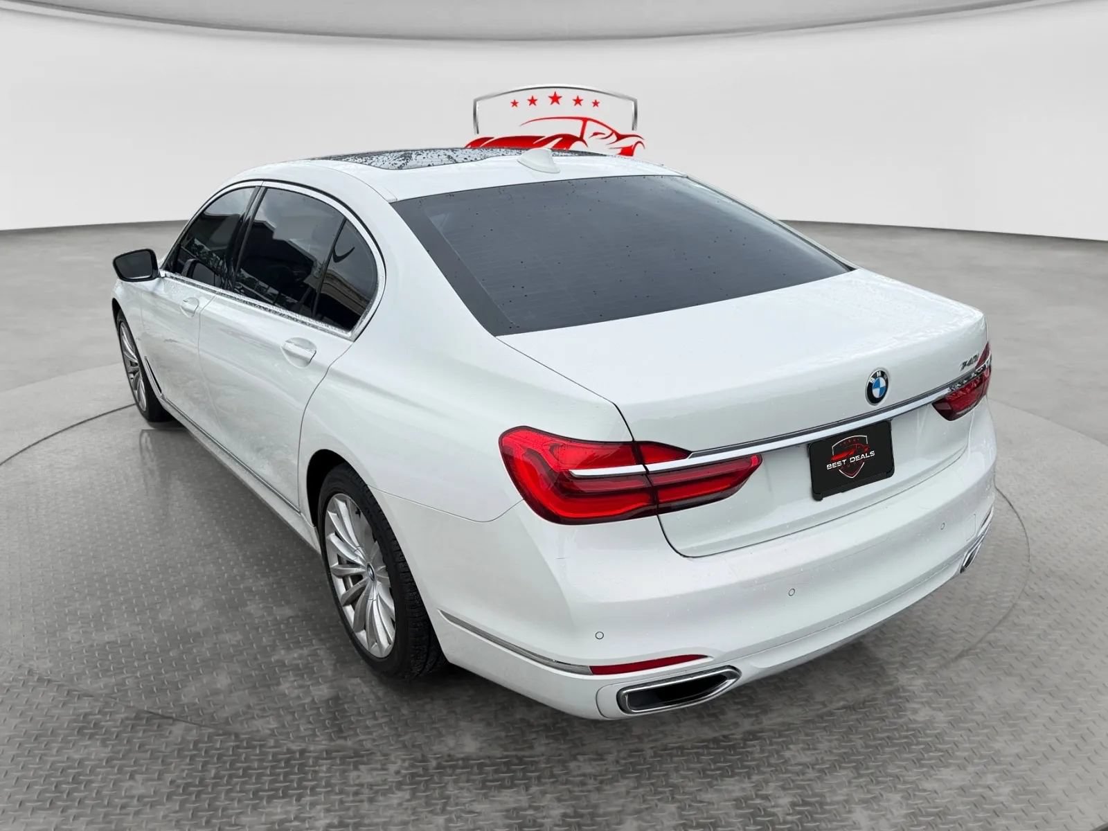 Used 2016 BMW 740i RWD image 3