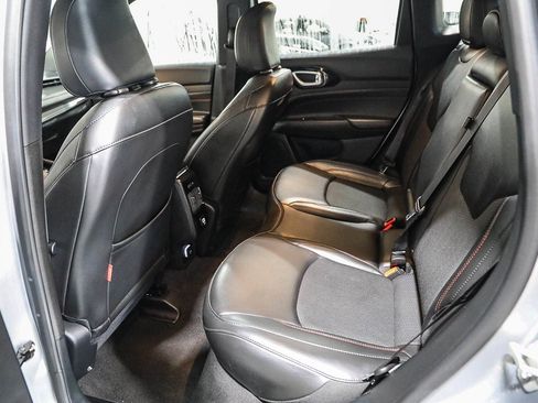 Used 2023 Jeep Compass Trailhawk image 18