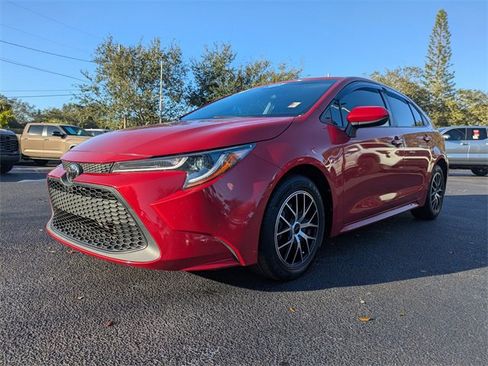 Used 2020 Toyota Corolla LE image 6