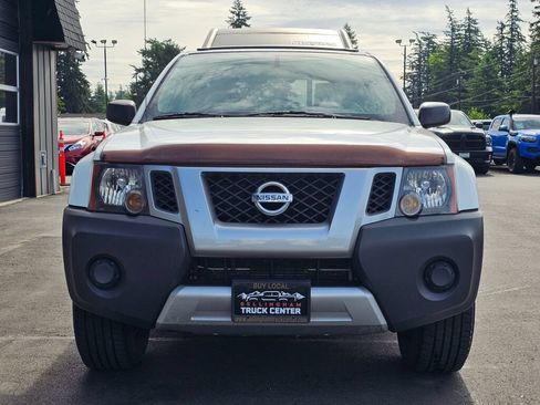Used 2015 Nissan Xterra X AWD/4WD image 5