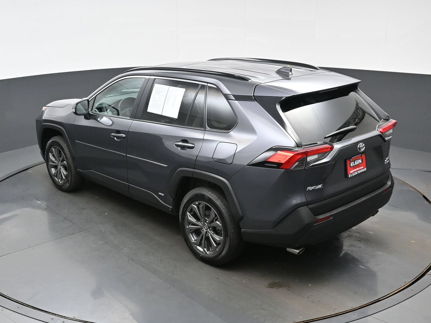 Used 2025 Toyota RAV4 XLE Premium w/ Weather Package AWD/4WD image 40