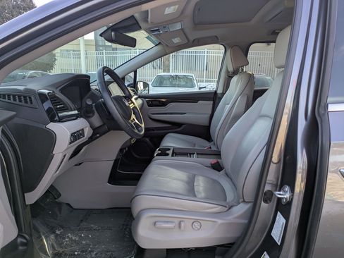 Certified 2023 Honda Odyssey Elite image 13