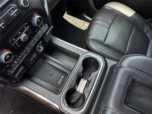 Used 2022 Chevrolet Silverado 2500 High Country AWD/4WD image 30