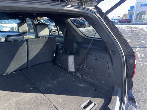 Used 2018 Ford Explorer XLT w/ Equipment Group 202A image 33