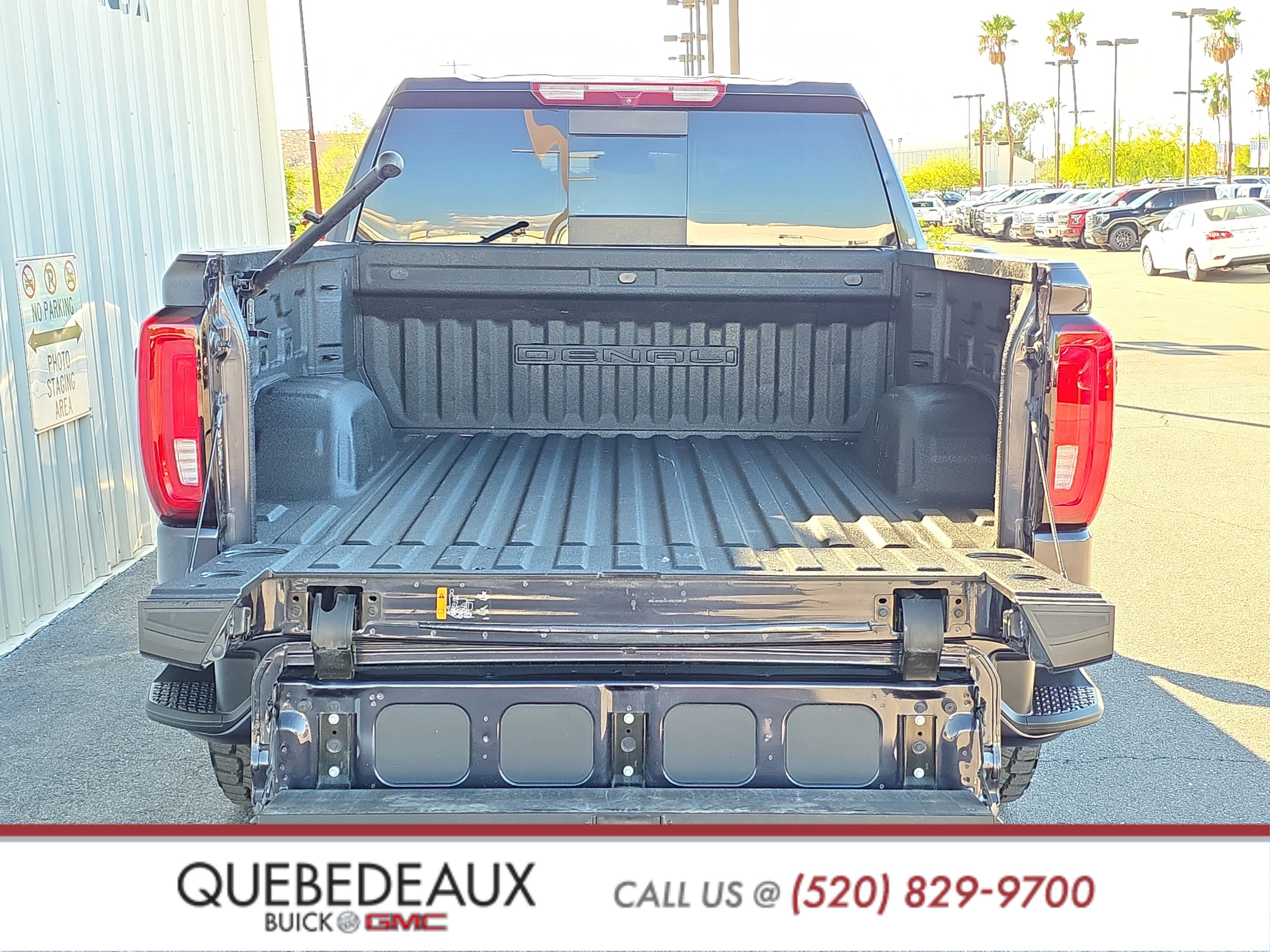 Used 2023 GMC Sierra 1500 Denali AWD/4WD image 8