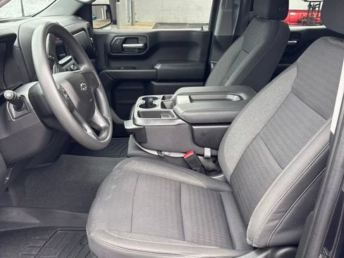 Used 2022 Chevrolet Silverado 1500 Custom Trail Boss AWD/4WD image 12