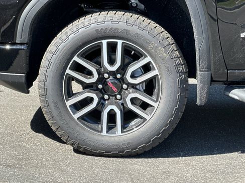 New 2026 GMC Sierra 1500 AT4 w/ AT4 Premium Package AWD/4WD image 25