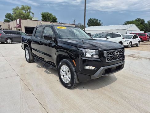 Used 2022 Nissan Frontier SV AWD/4WD image 4