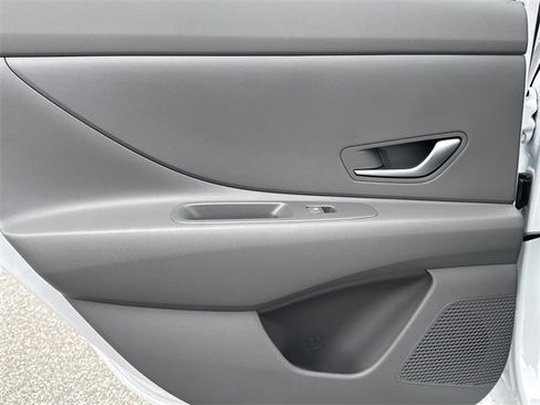 New 2026 Hyundai Elantra Blue image 21