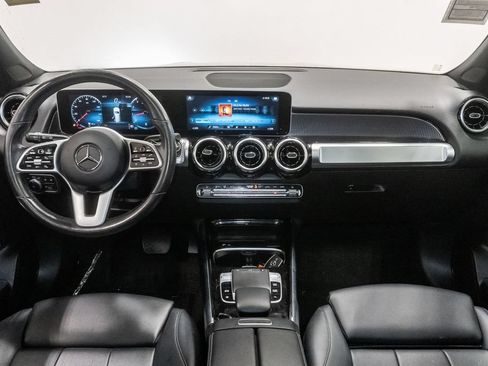 Used 2020 Mercedes-Benz GLB 250 4MATIC image 23