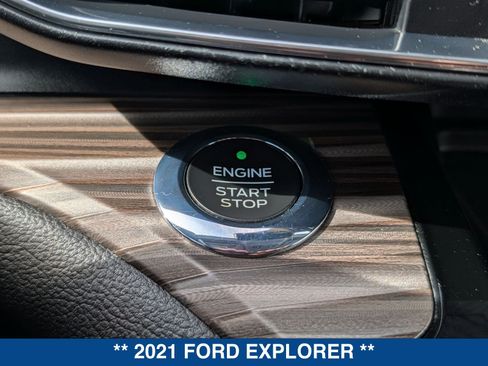 Certified 2021 Ford Explorer Limited w/ Equipment Group 301A RWD image 36