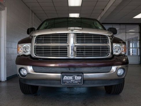 Used 2005 Dodge Ram 1500 Truck SLT image 2