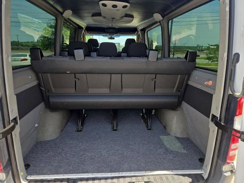 Used 2011 Mercedes-Benz Sprinter 2500 image 13
