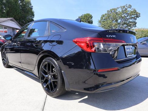 Used 2022 Honda Civic Sport image 4