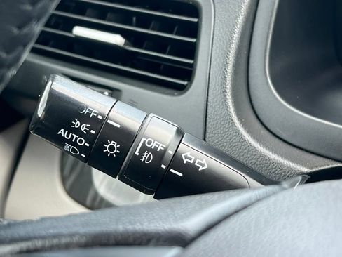 Used 2013 Honda CR-V EX-L image 32