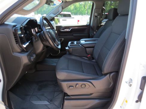 Certified 2024 Chevrolet Silverado 1500 LT AWD/4WD image 19