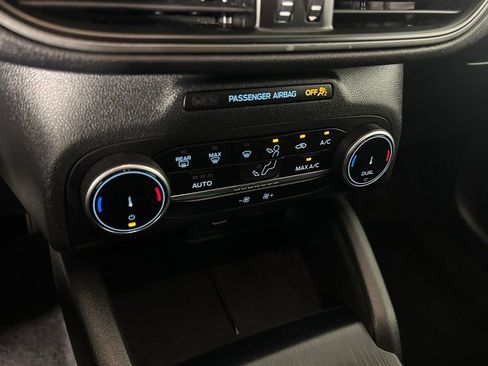 Used 2025 Ford Escape Active image 9