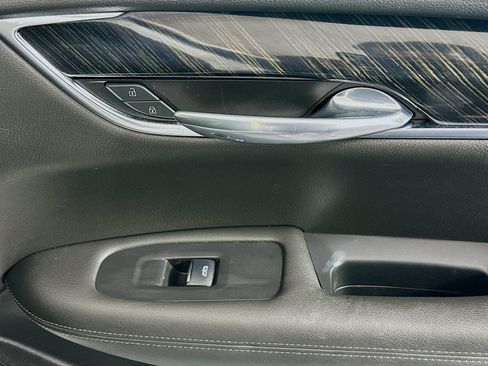 Used 2021 Cadillac XT6 Premium Luxury FWD image 29