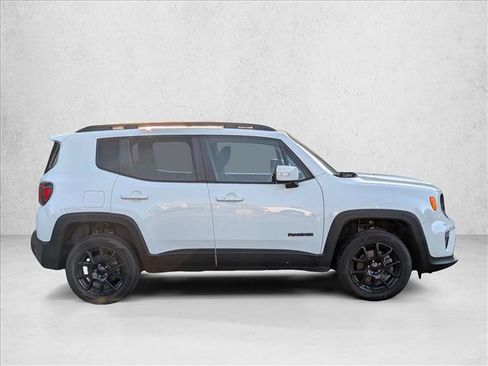 Used 2020 Jeep Renegade Altitude AWD/4WD image 4