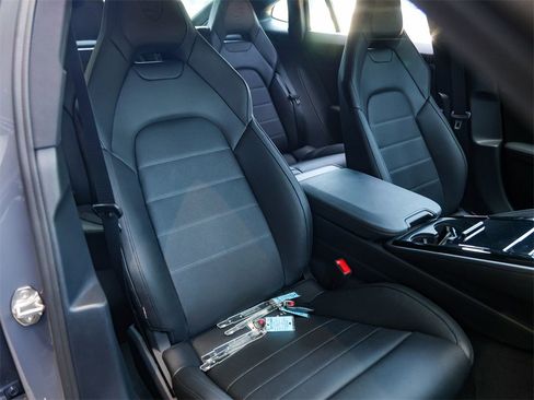 New 2025 Porsche Panamera 4 image 38